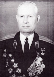 Анатолий Иванович Хохлов родился 1 июля 1918 г